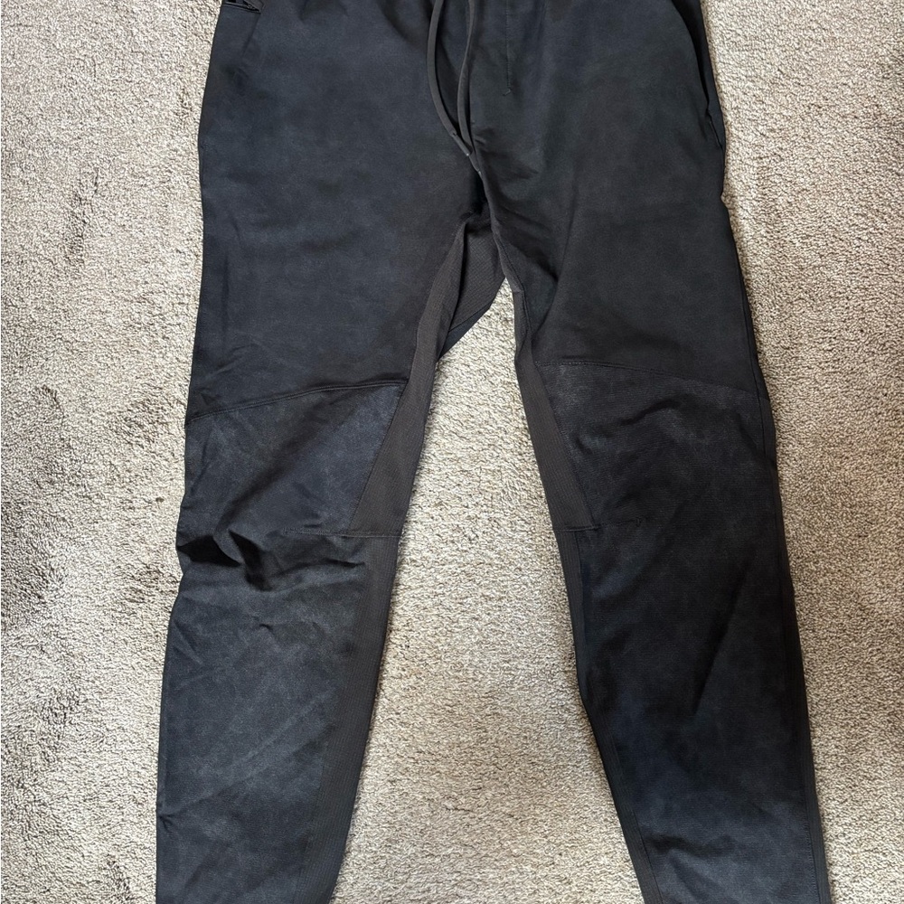 Lululemon Athletica Grey Sweatpants Tapered Fit Joggers